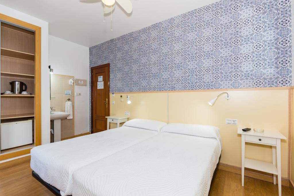 Hostal Guadalupe トレモリノス エクステリア 写真