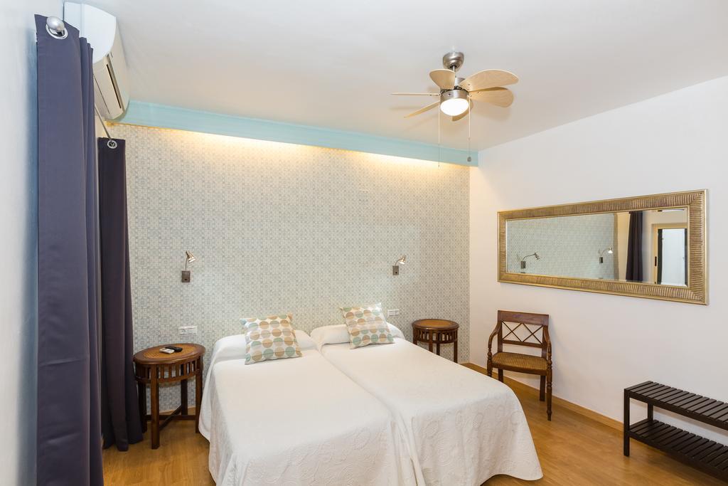 Hostal Guadalupe トレモリノス エクステリア 写真