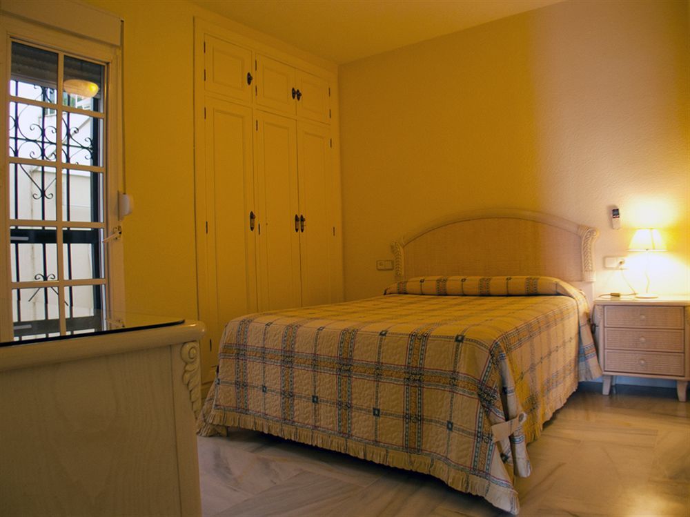 Hostal Guadalupe トレモリノス エクステリア 写真