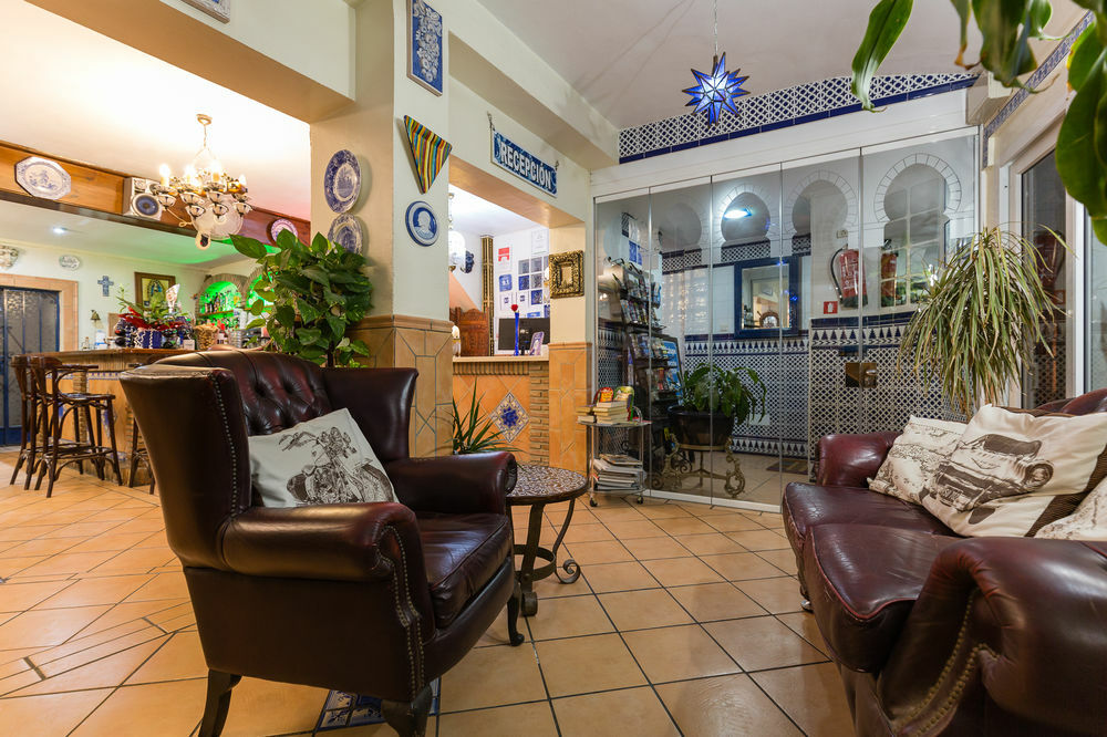 Hostal Guadalupe トレモリノス エクステリア 写真